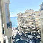 Les Fleurs Astoria